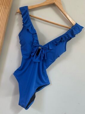Loft Bech Ruffled One Piece Swimsuit